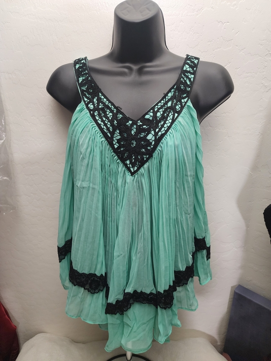 DO+BE Tops - DO+BE Mint Green Tank with Black Trim V-Neck
